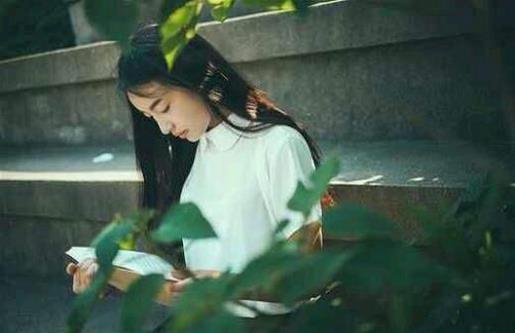 微信暗恋个性签名女生伤感看的心都碎了、之所以心脏很小